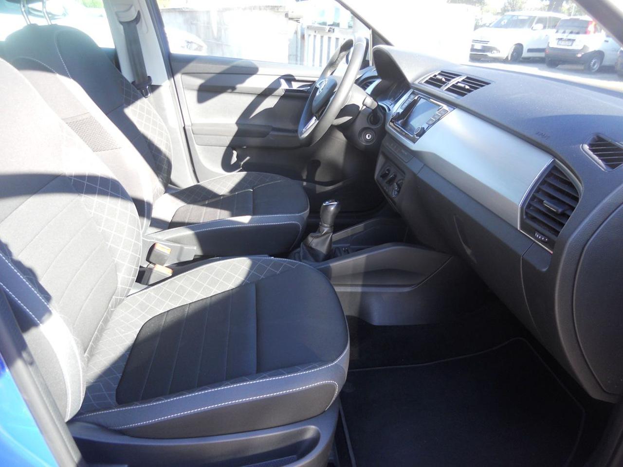 SKODA Fabia 1.0 MPI 75 CV Twin Color Argento - 12