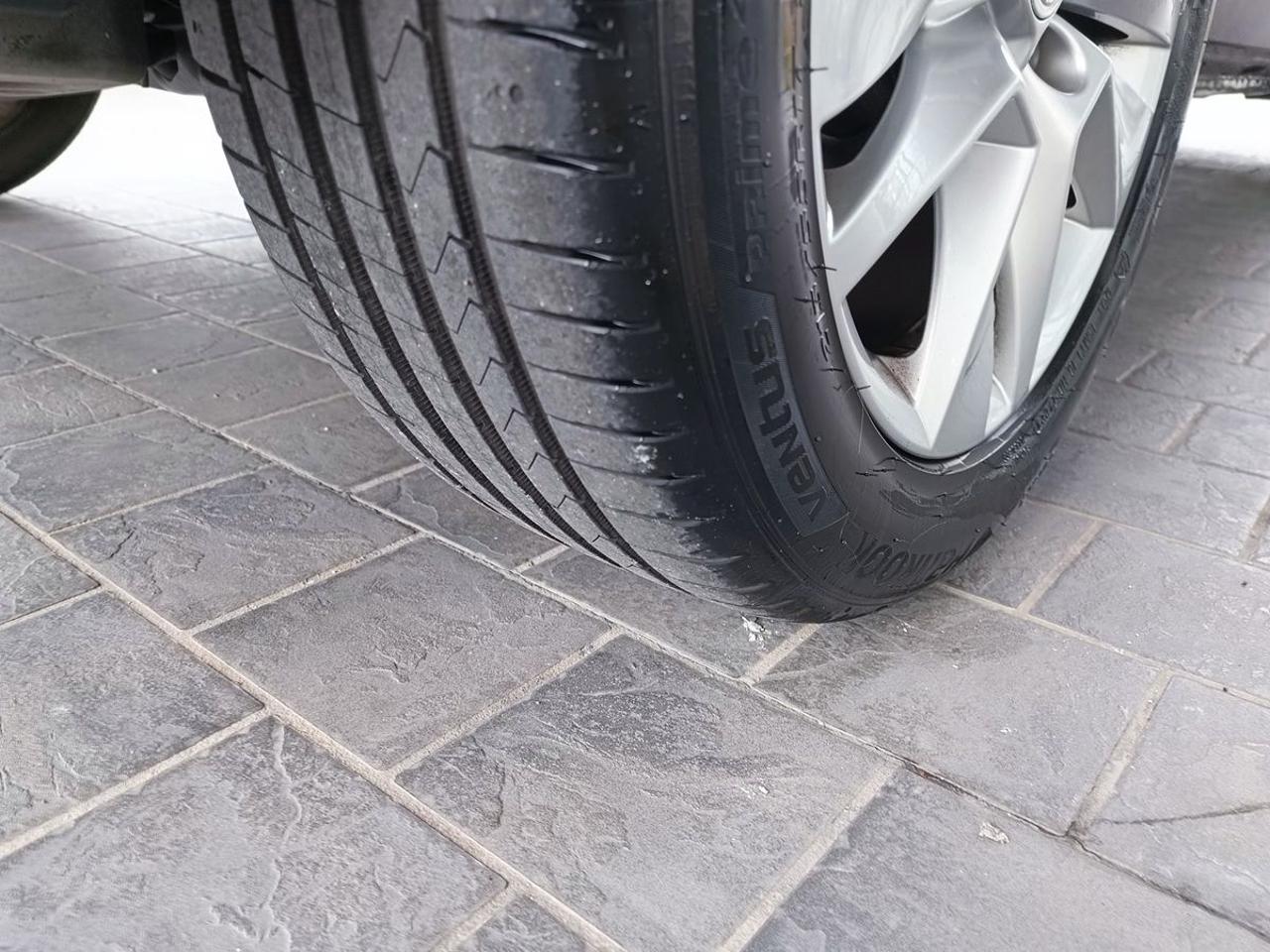 SKODA Karoq 2.0 TDI EVO SCR 115 CV DSG Executive - 13