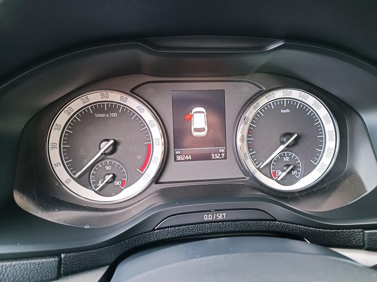 SKODA Karoq 2.0 TDI EVO SCR 115 CV DSG Executive - 20