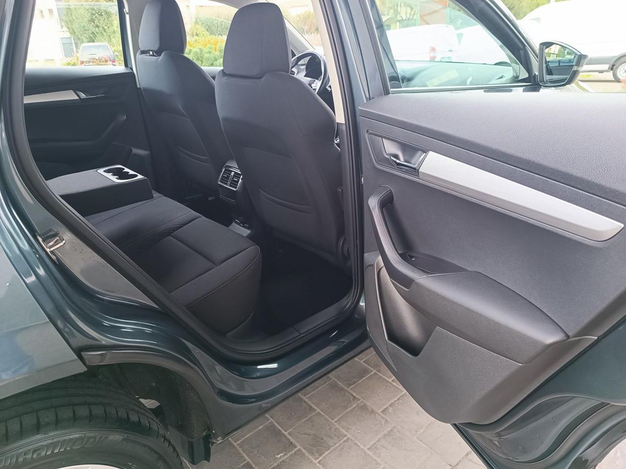 SKODA Karoq 2.0 TDI EVO SCR 115 CV DSG Executive - 27
