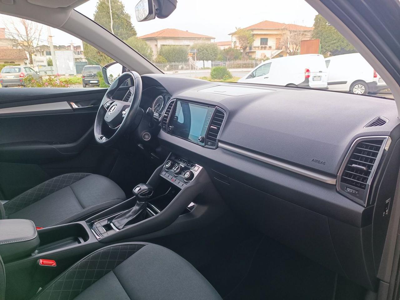 SKODA Karoq 2.0 TDI EVO SCR 115 CV DSG Executive - 29
