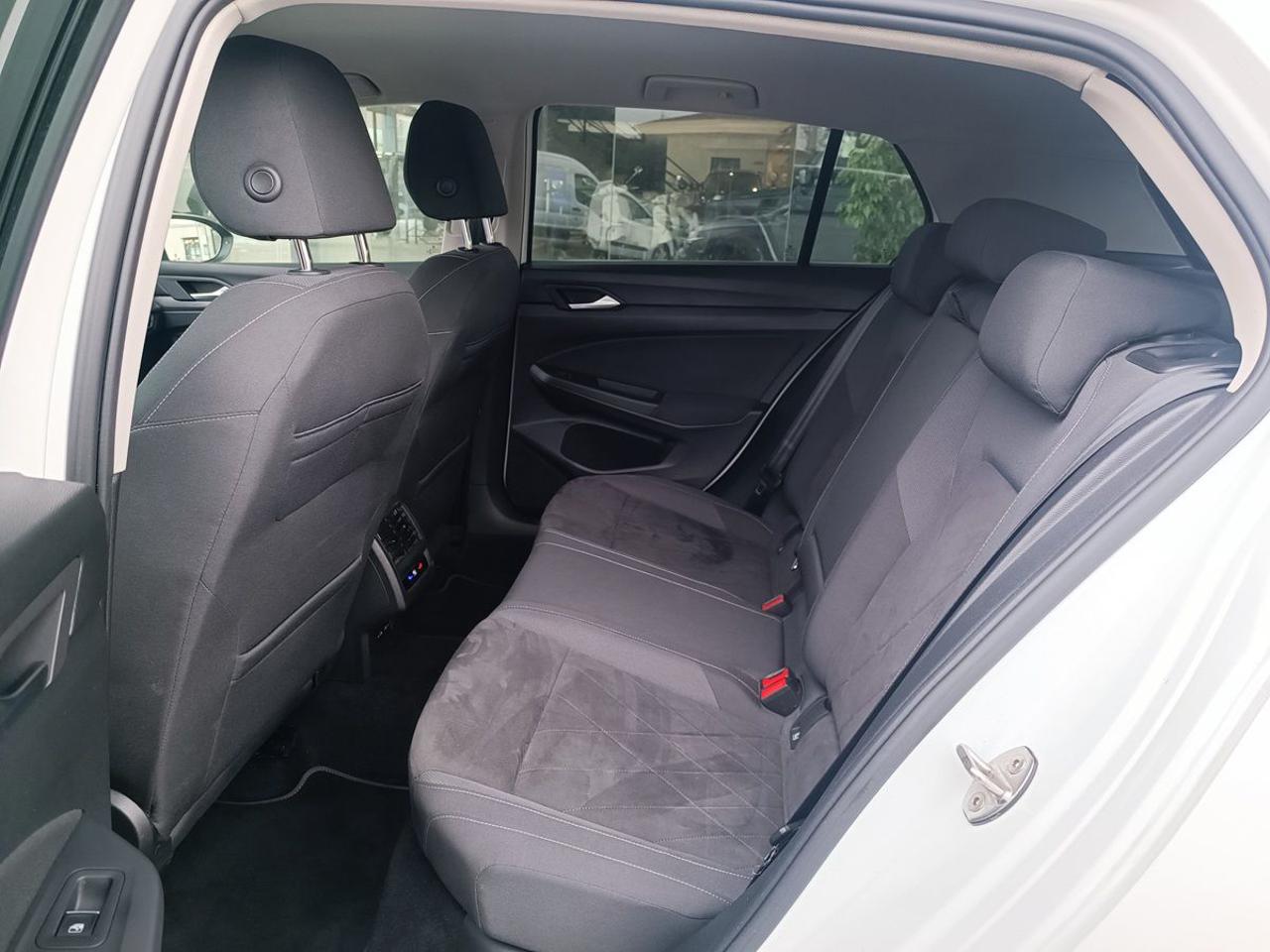 VOLKSWAGEN Golf 2.0 TDI SCR Style - 9