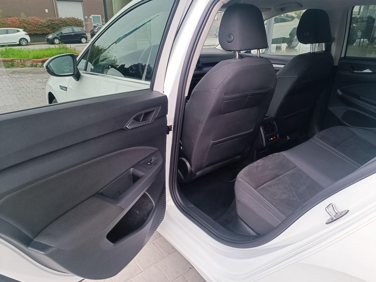 VOLKSWAGEN Golf 2.0 TDI SCR Style - 8