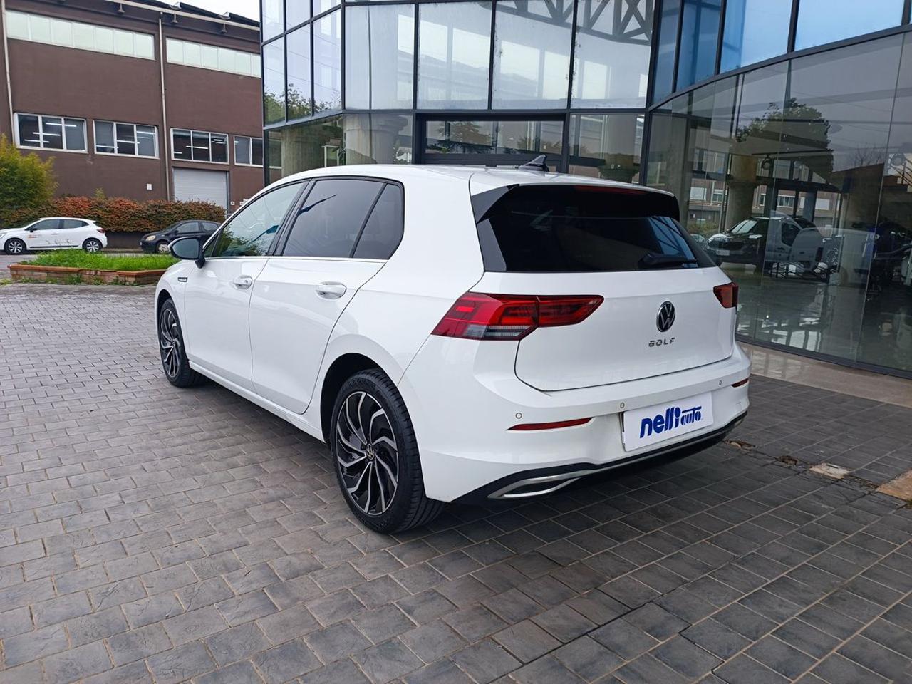 VOLKSWAGEN Golf 2.0 TDI SCR Style - 25