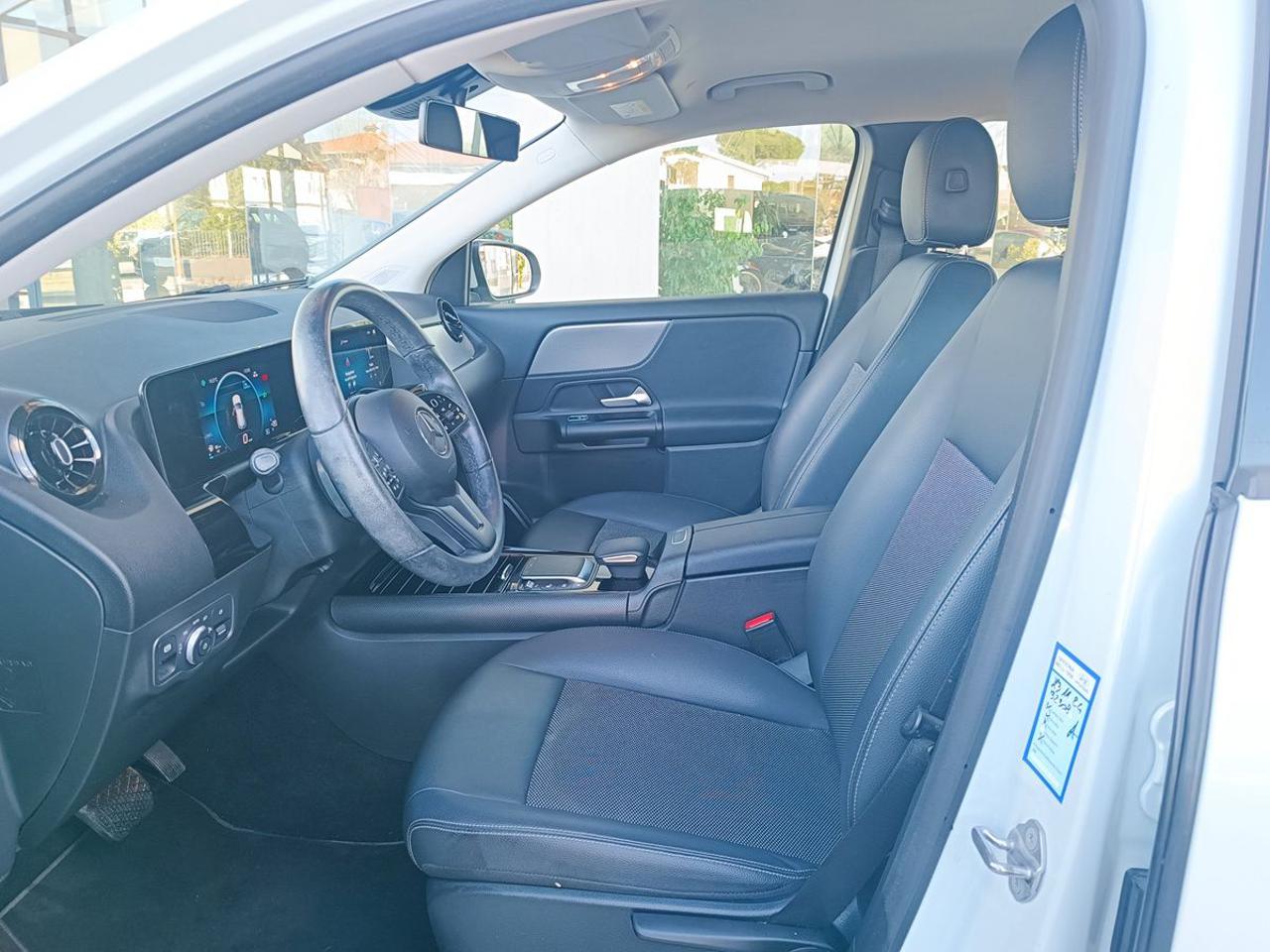 MERCEDES-BENZ GLA 180 d Automatic Business Extra - 4