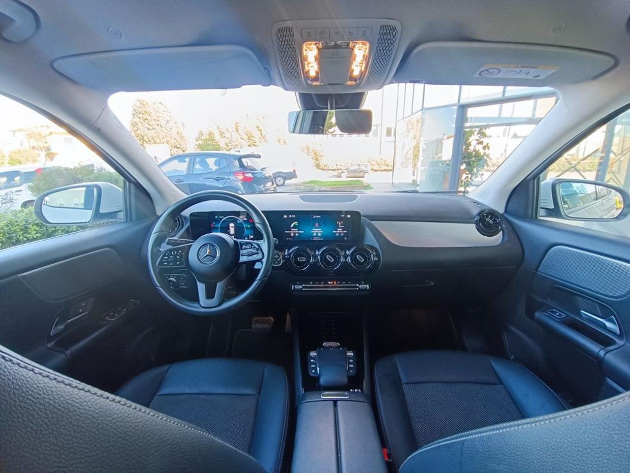 MERCEDES-BENZ GLA 180 d Automatic Business Extra - 9