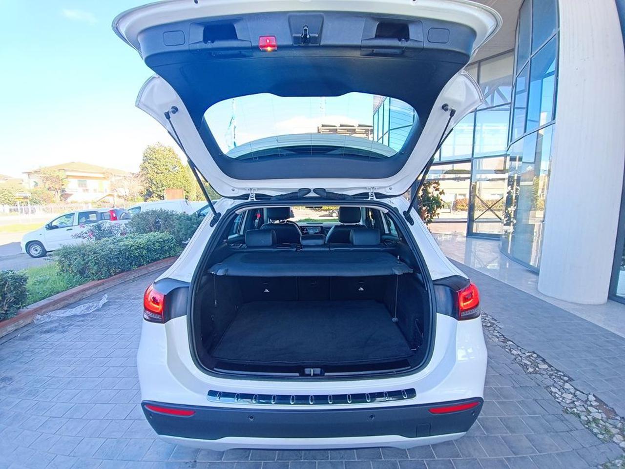 MERCEDES-BENZ GLA 180 d Automatic Business Extra - 10