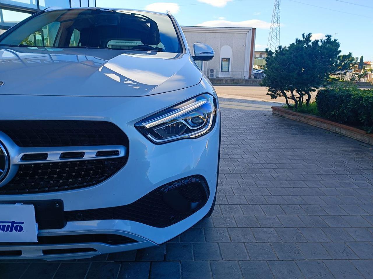 MERCEDES-BENZ GLA 180 d Automatic Business Extra - 17