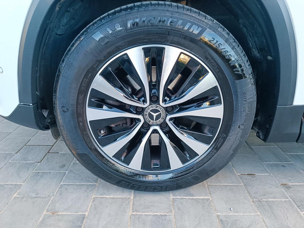 MERCEDES-BENZ GLA 180 d Automatic Business Extra - 19