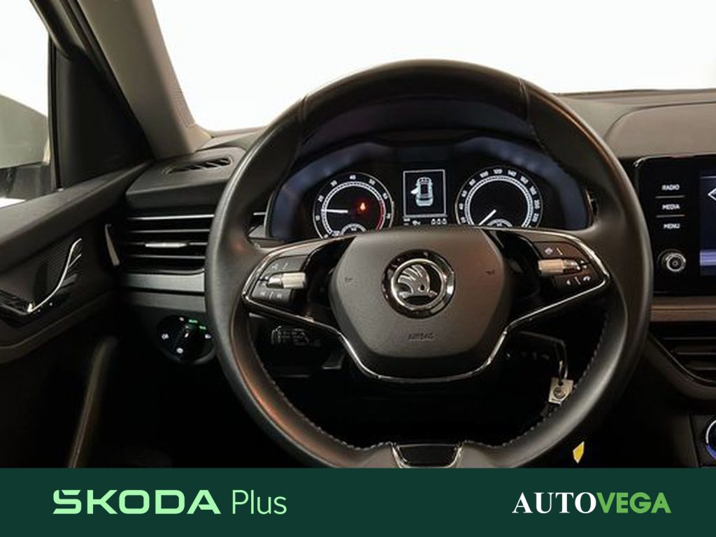 SKODA Kamiq 1.0 g-tec ambition 90cv - 10