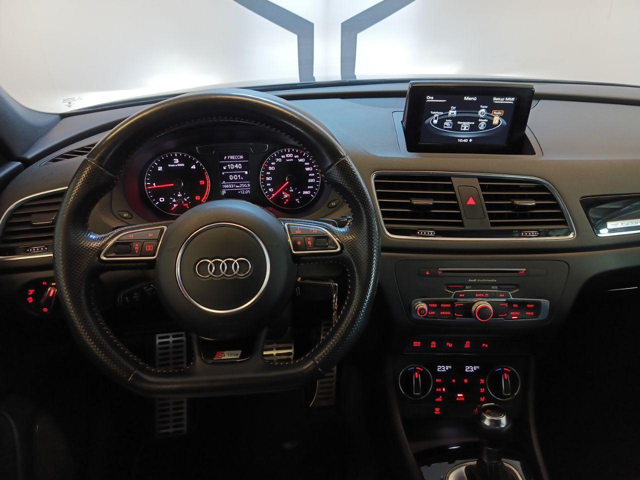 AUDI Q3 2.0 TDI 120 CV S tronic Sport AUTOMATICA - 9
