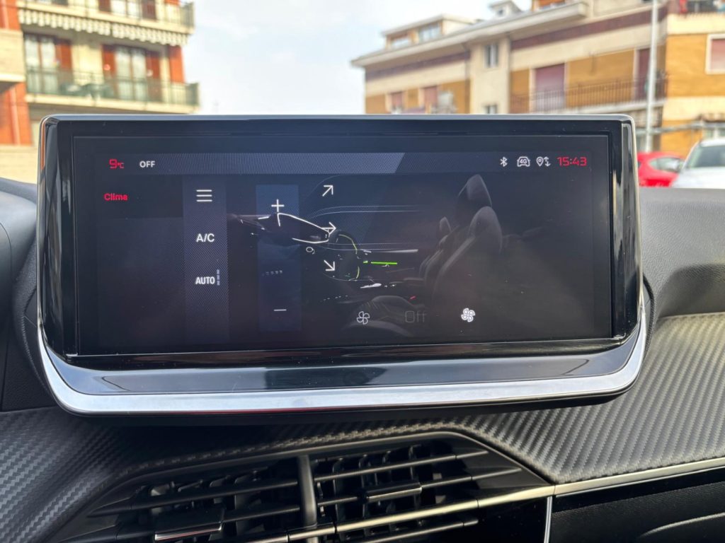 PEUGEOT 208 101cv 5 porte Allure - 12