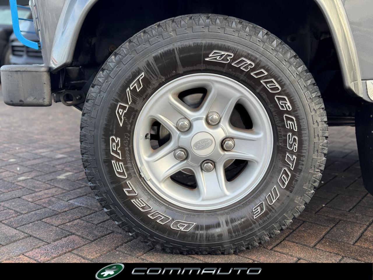 LAND ROVER Defender 110 2.5 Td5 cat S.W. SE - 7