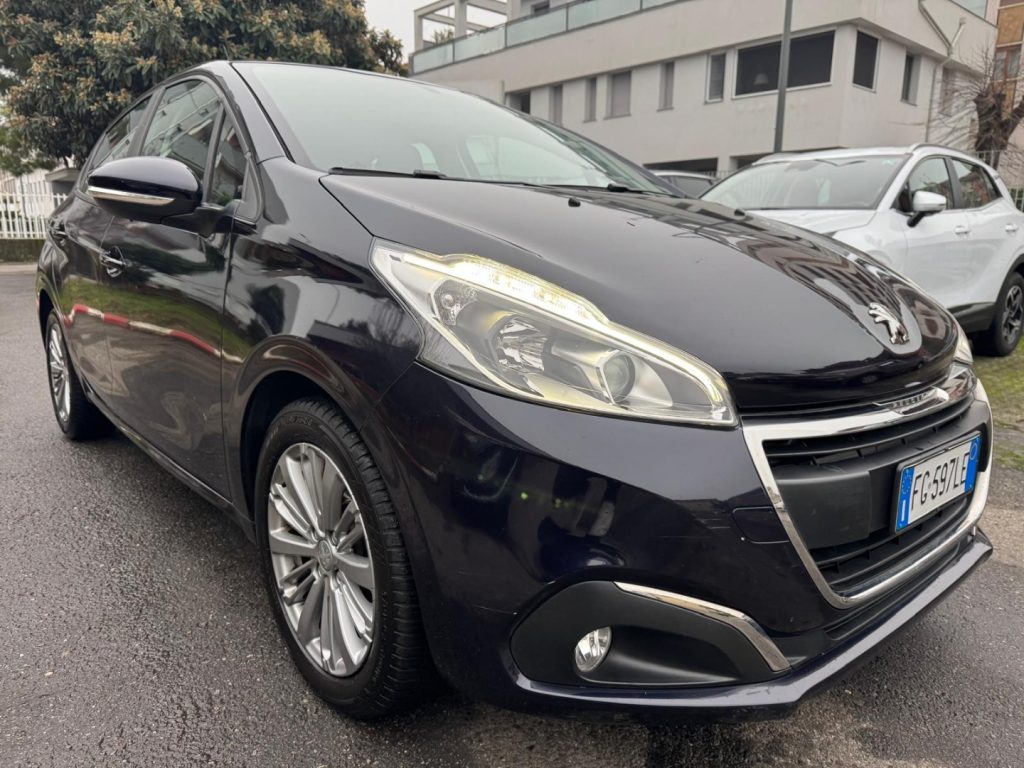 PEUGEOT 208 1° serie PureTech 82 5 porte Allure - 3