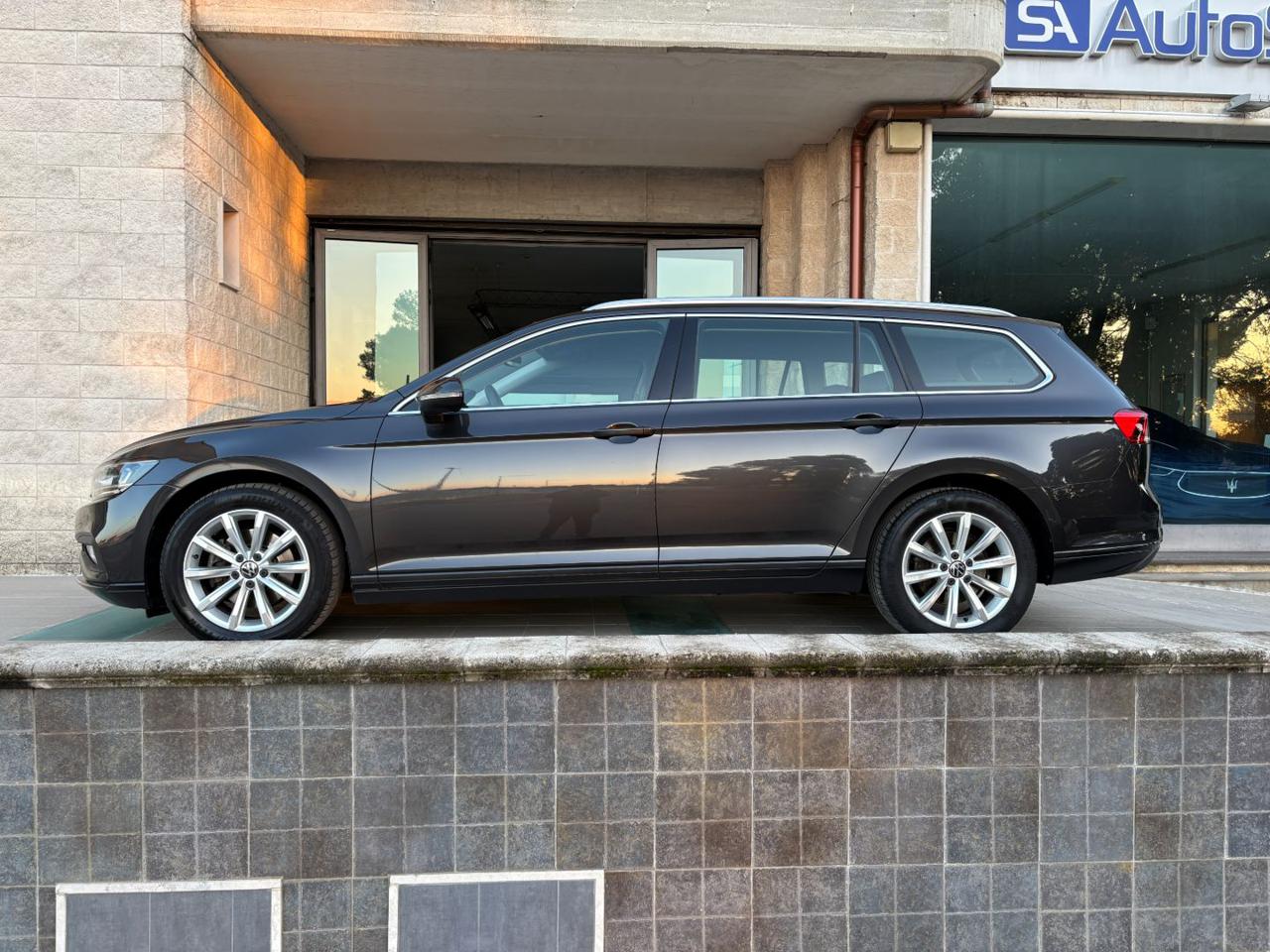 VOLKSWAGEN Passat Variant 2.0 TDI 150 CV EVO DSG Business - 8