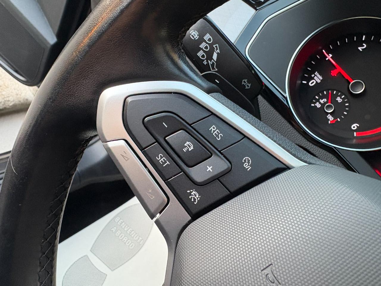 VOLKSWAGEN Passat Variant 2.0 TDI 150 CV EVO DSG Business - 24