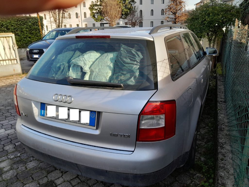 AUDI A4 1.9 TDI/130 CV cat Avant - 3