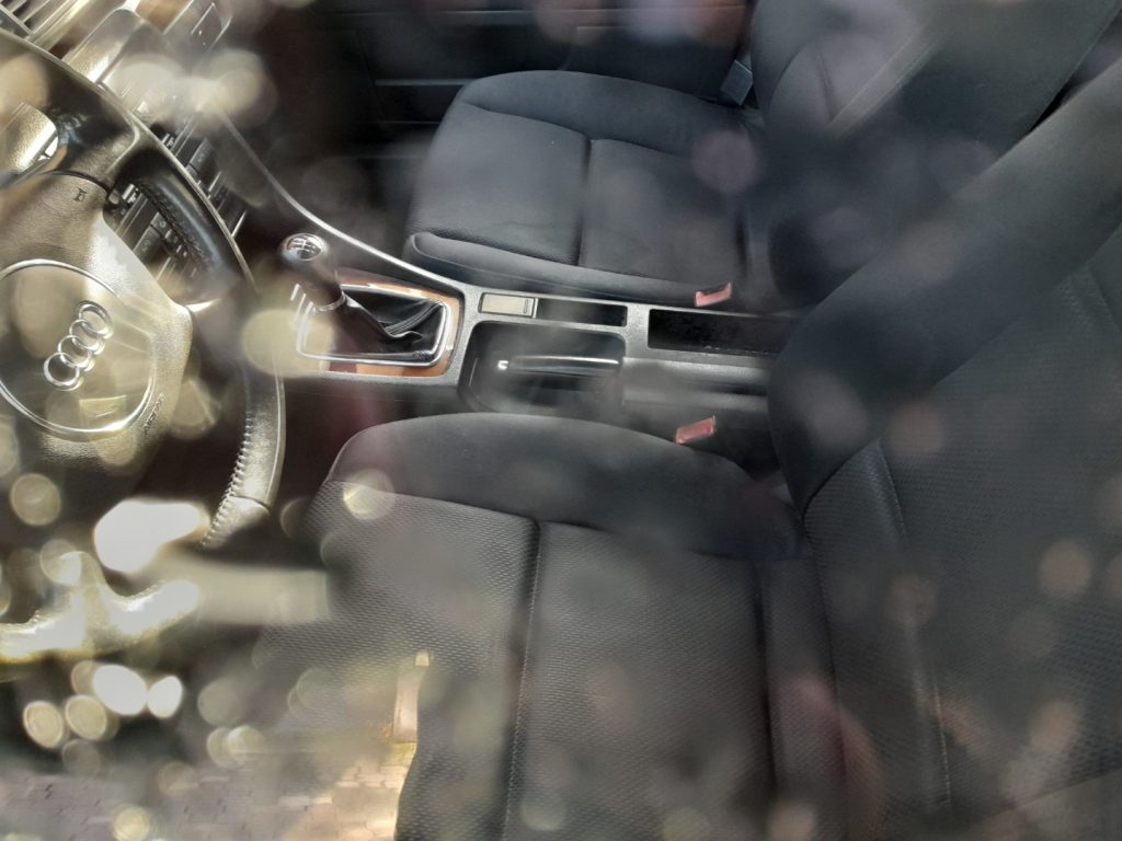 AUDI A4 1.9 TDI/130 CV cat Avant - 5