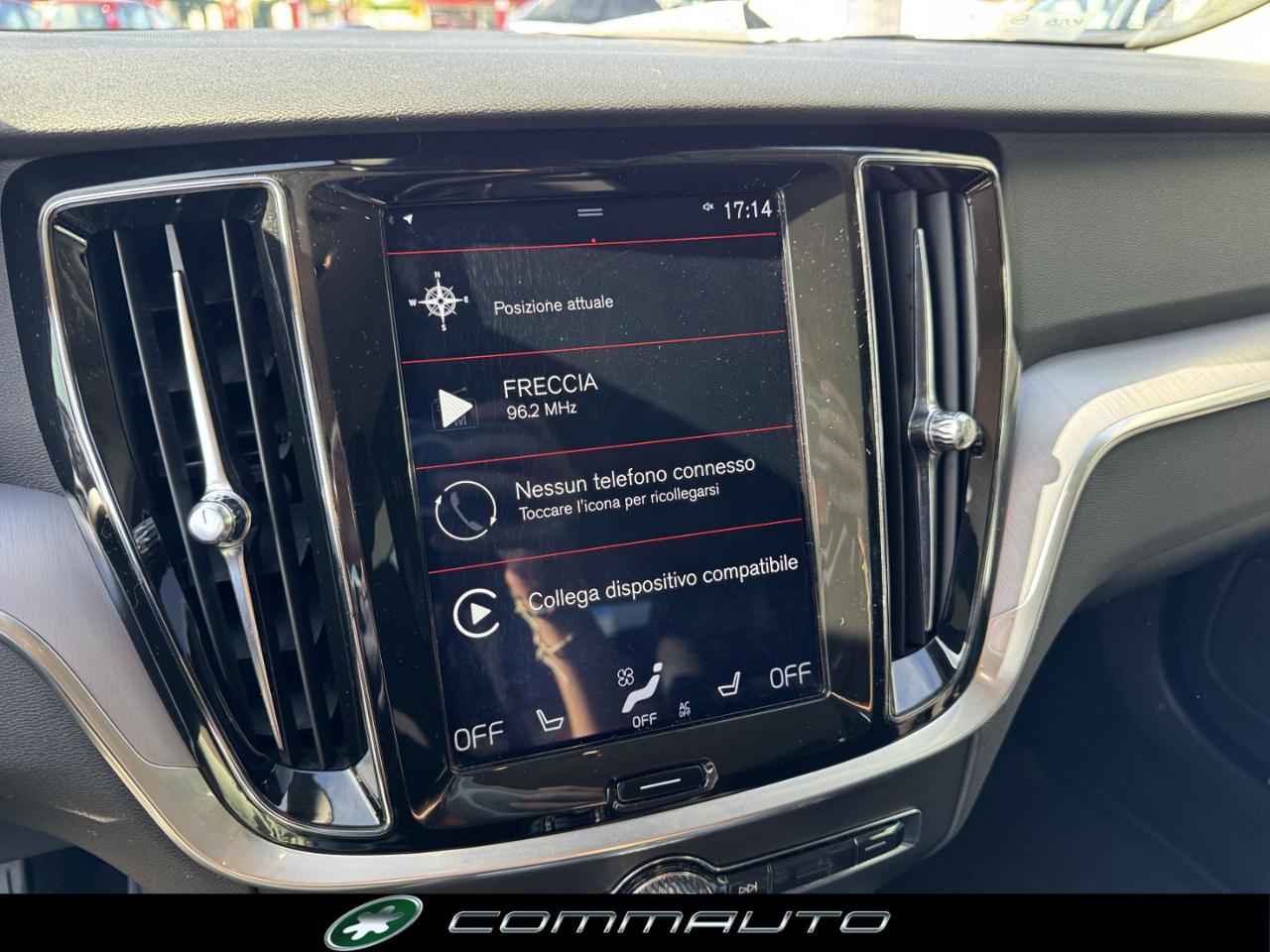 VOLVO V60 D3 AWD Geartronic Momentum - 18