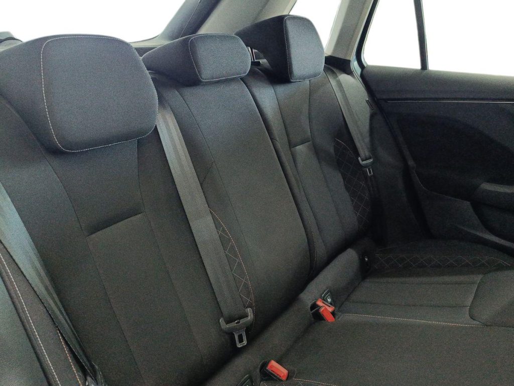 SKODA Kamiq 1.0 G-Tec Ambition - 11