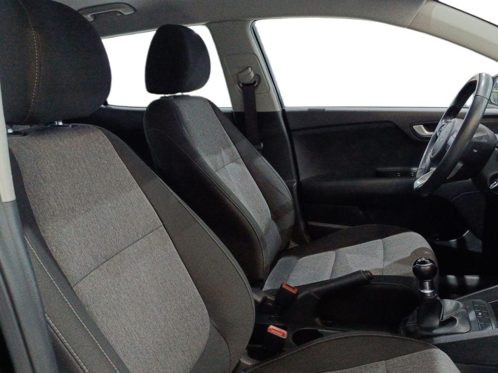 KIA Stonic 1.2 DPI Urban - 10