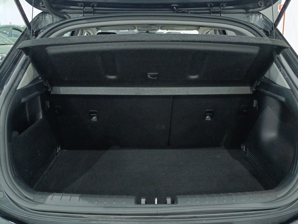 KIA Stonic 1.2 DPI Urban - 12