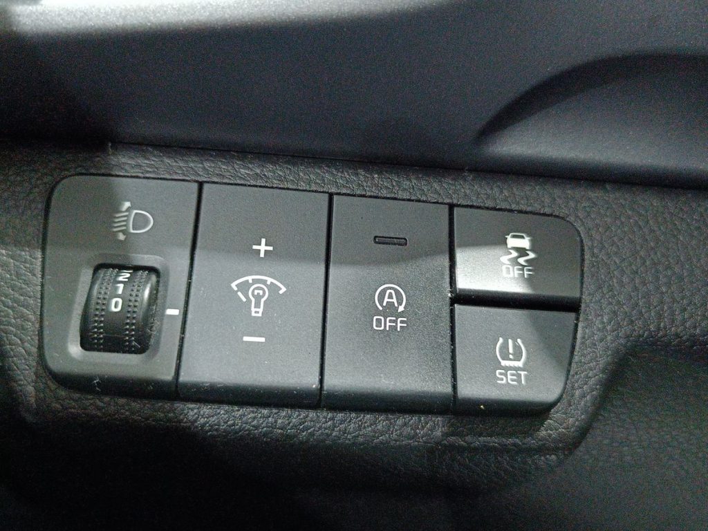 KIA Stonic 1.2 DPI Urban - 18