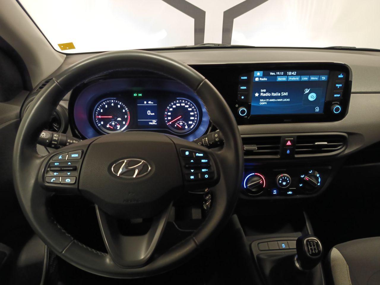 HYUNDAI i10 1.0 MPI Tech - 9