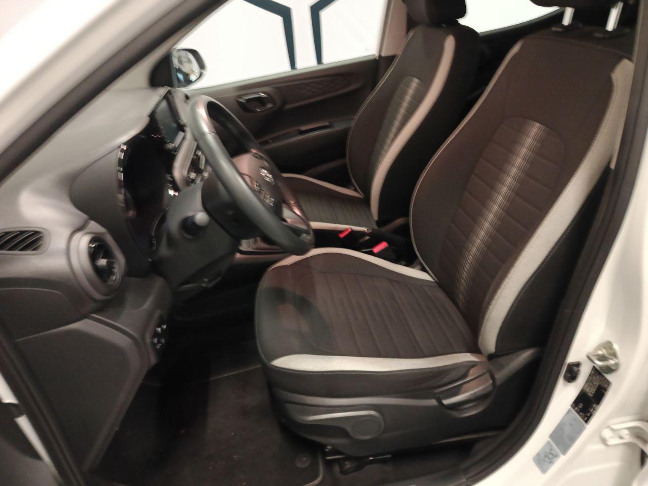 HYUNDAI i10 1.0 MPI Tech - 8