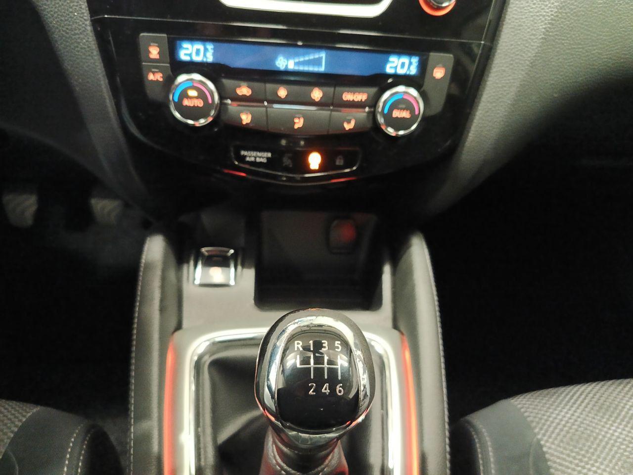 NISSAN Qashqai 1.2 DIG-T 115 CV Acenta - 14