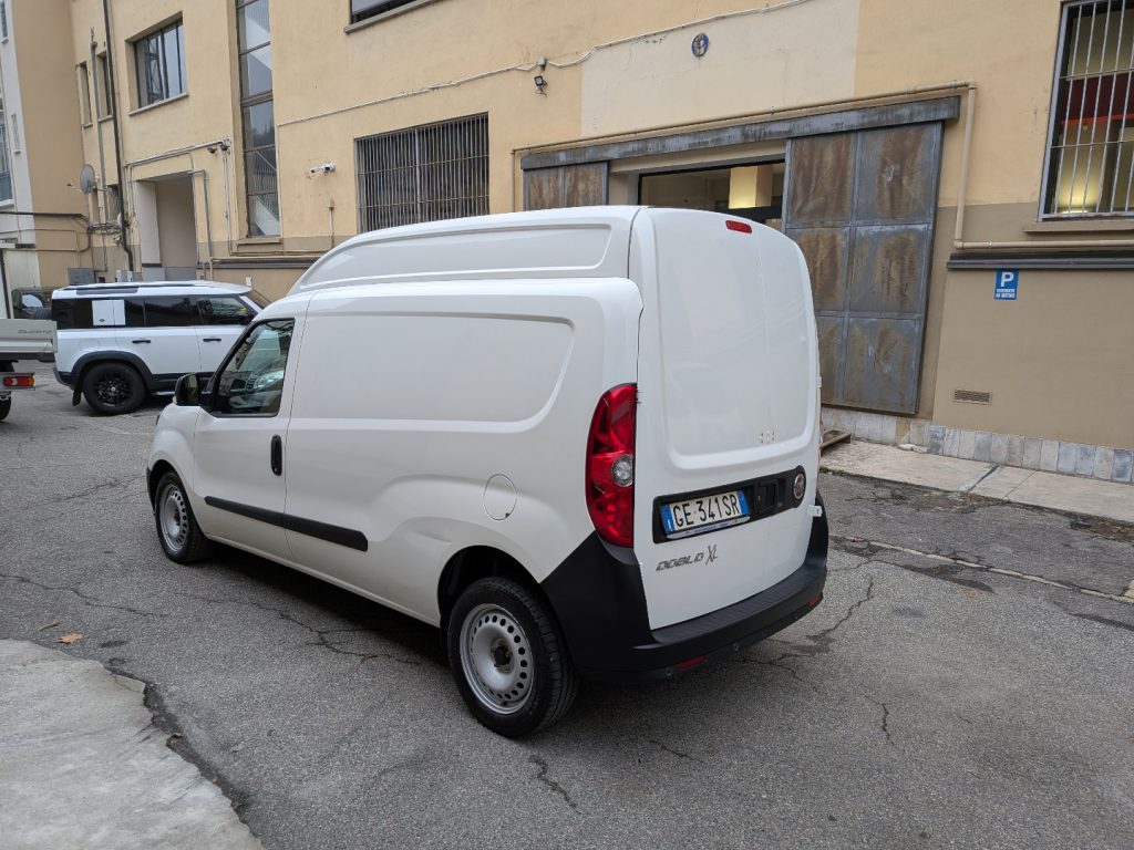 FIAT Doblo 1.6 MJT 105CV S&S PL-TA Cargo Maxi XL Business - 9