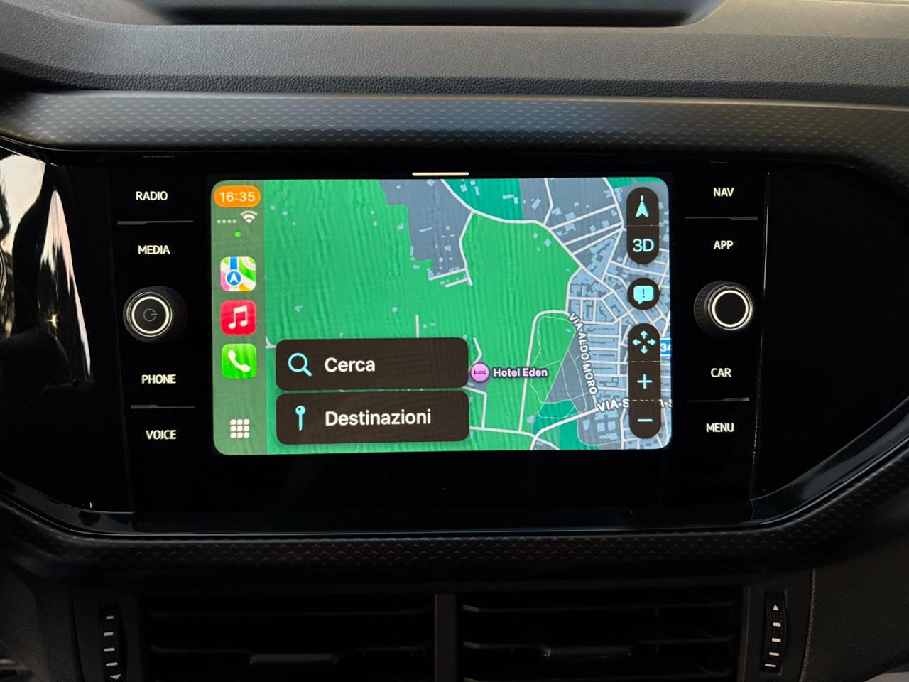 VOLKSWAGEN T-Cross 1.0 TSI 95 CV Life BMT TELECAMERA-CARPLAY - 16