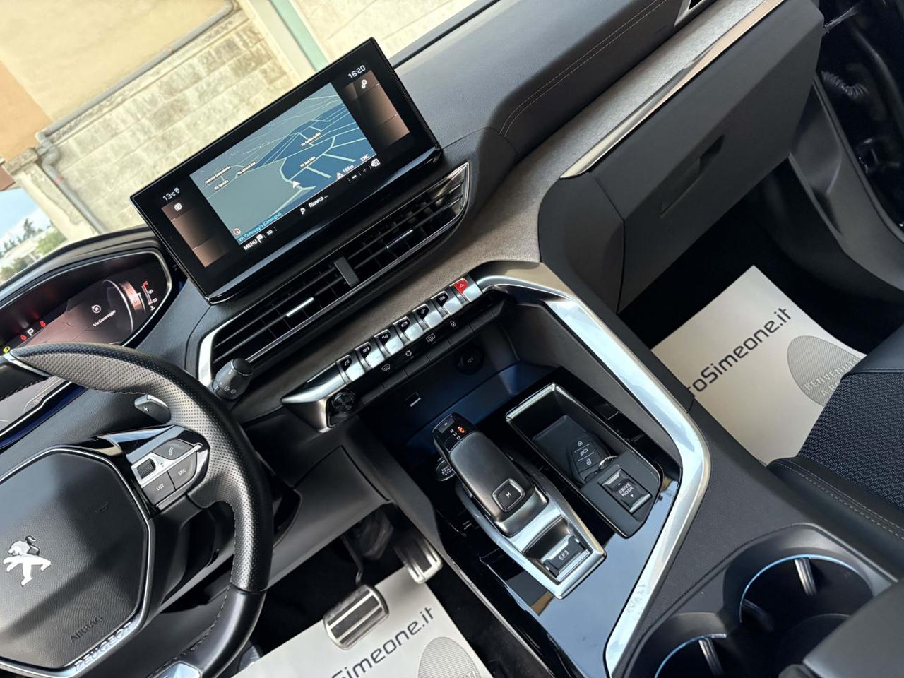 PEUGEOT 3008 1.5 BlueHDi 130 S&S EAT8 GT TETTO APR/PAN - 24