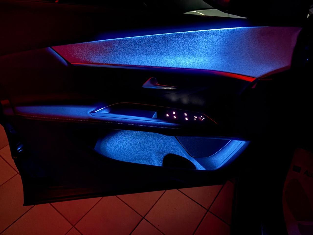 PEUGEOT 3008 1.5 BlueHDi 130 S&S EAT8 GT TETTO APR/PAN - 22