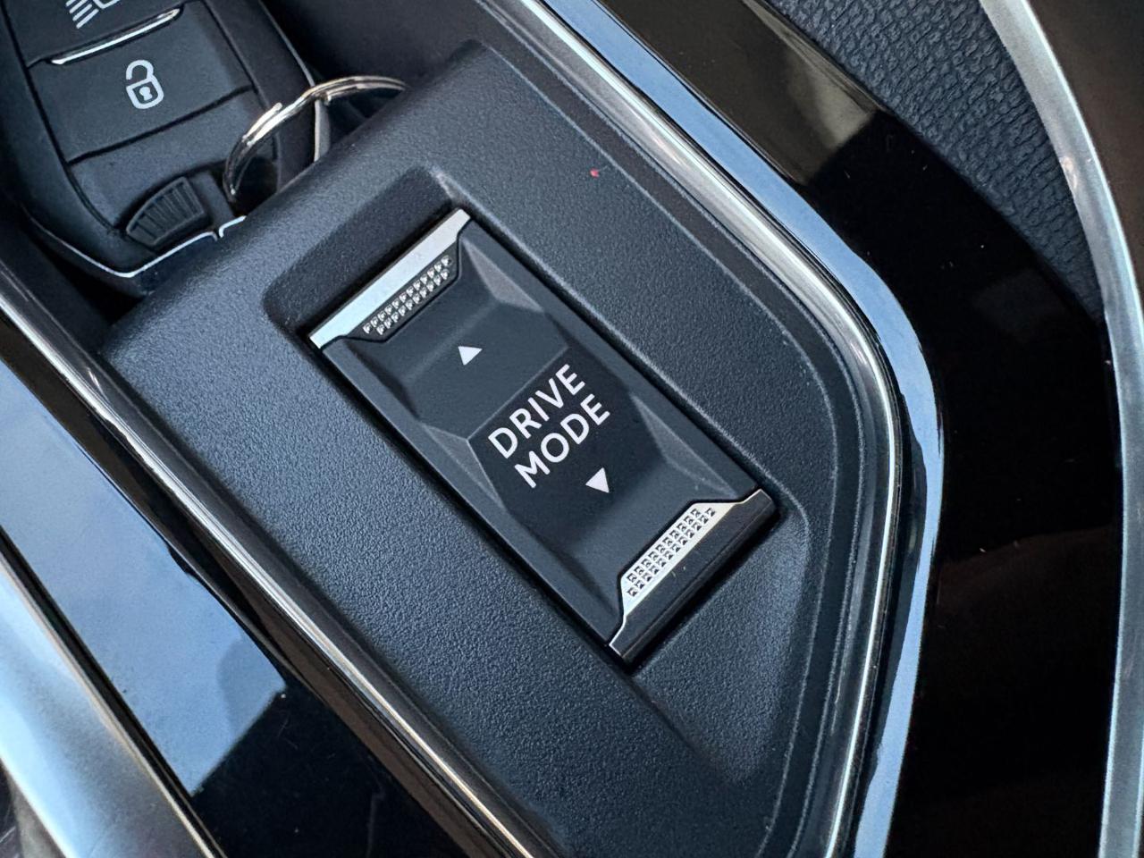 PEUGEOT 3008 1.5 BlueHDi 130 S&S EAT8 GT TETTO APR/PAN - 29