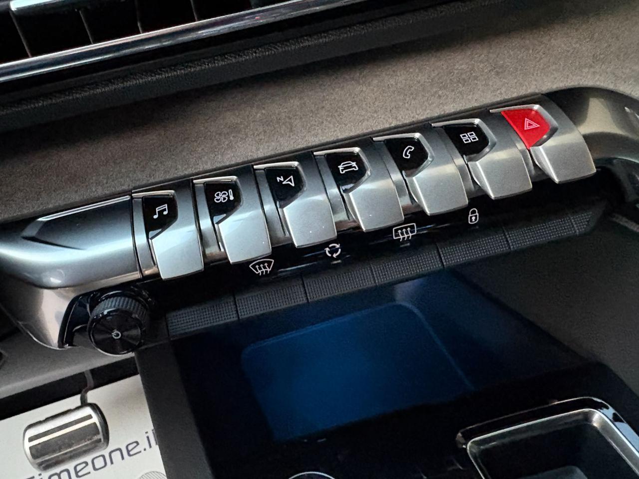 PEUGEOT 3008 1.5 BlueHDi 130 S&S EAT8 GT TETTO APR/PAN - 27