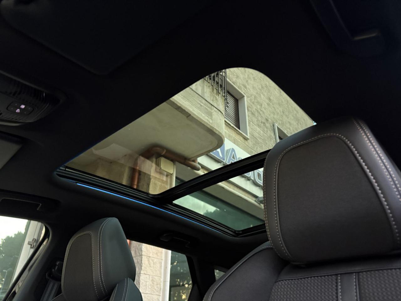 PEUGEOT 3008 1.5 BlueHDi 130 S&S EAT8 GT TETTO APR/PAN - 40