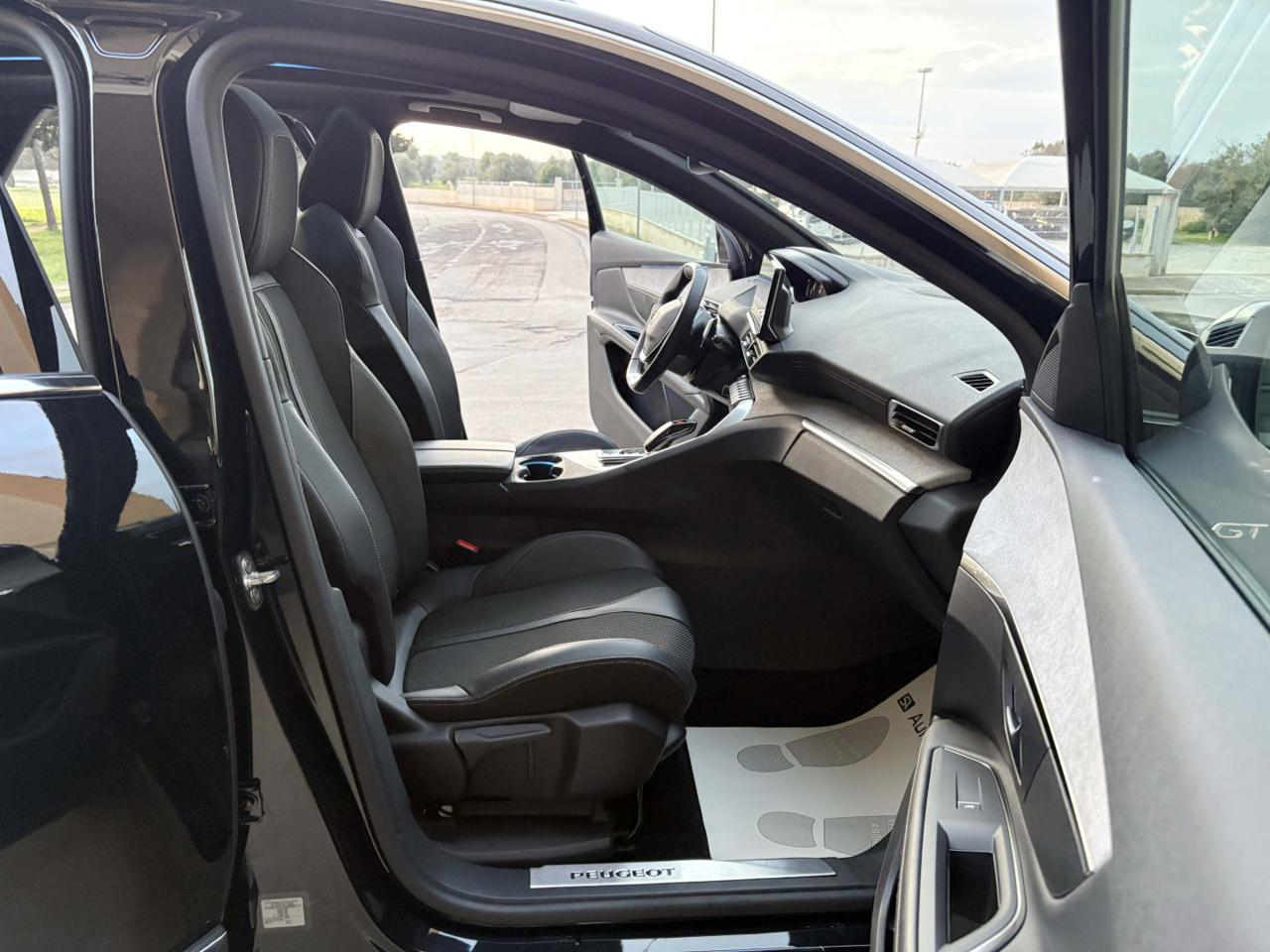 PEUGEOT 3008 1.5 BlueHDi 130 S&S EAT8 GT TETTO APR/PAN - 11