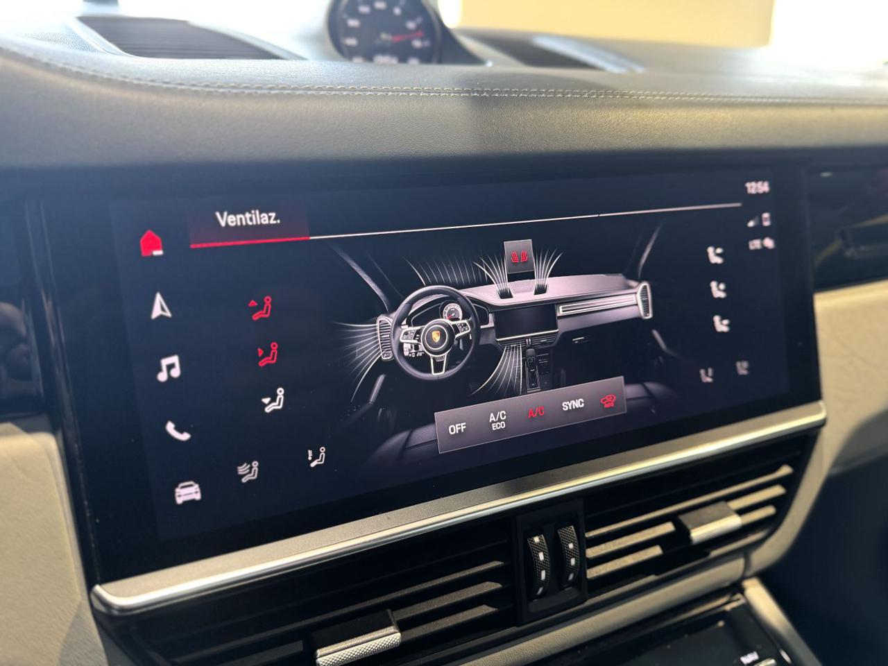 PORSCHE Cayenne Coupé 3.0 V6 Platinum Edition (66.900 km-Unipr.) - 40