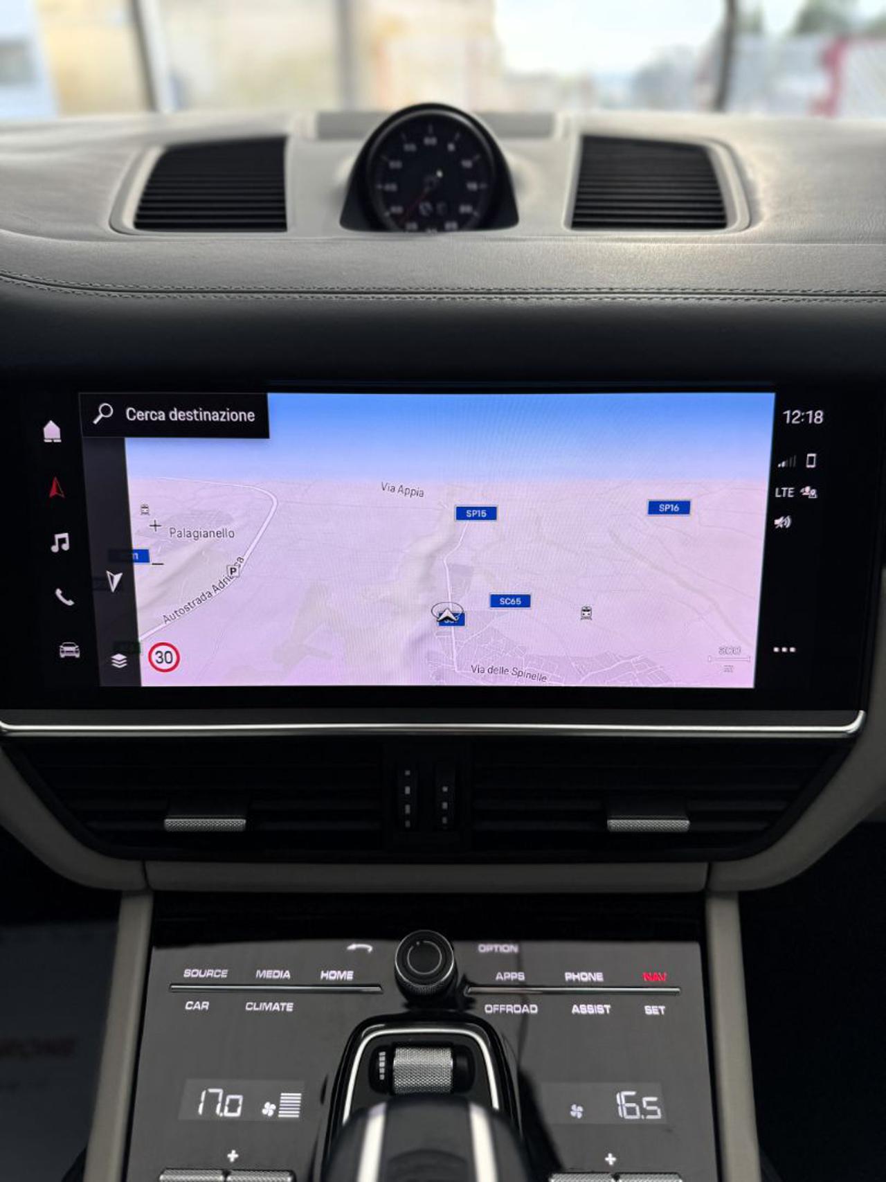 PORSCHE Cayenne Coupé 3.0 V6 Platinum Edition (66.900 km-Unipr.) - 29