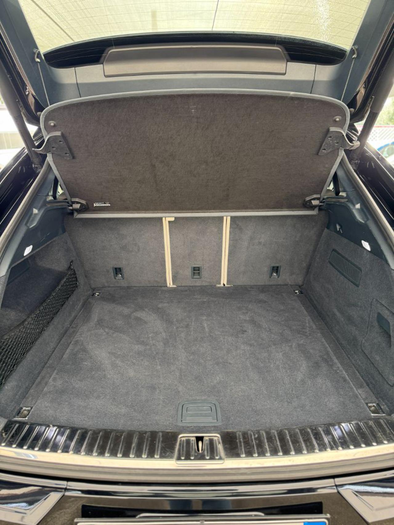 PORSCHE Cayenne Coupé 3.0 V6 Platinum Edition (66.900 km-Unipr.) - 29