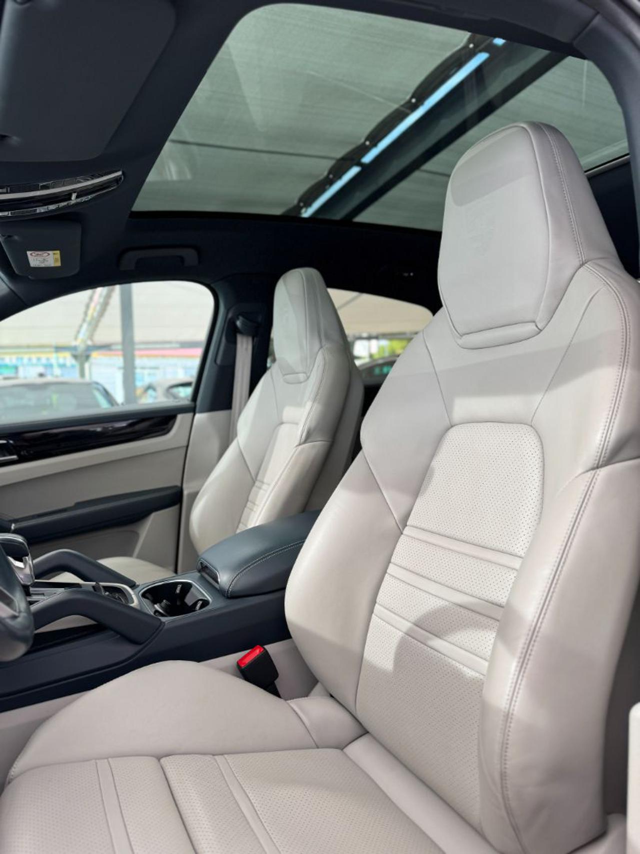 PORSCHE Cayenne Coupé 3.0 V6 Platinum Edition (66.900 km-Unipr.) - 12