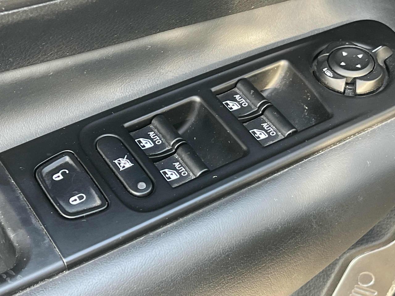 JEEP Renegade 1.3 T4 DDCT Limited - 28