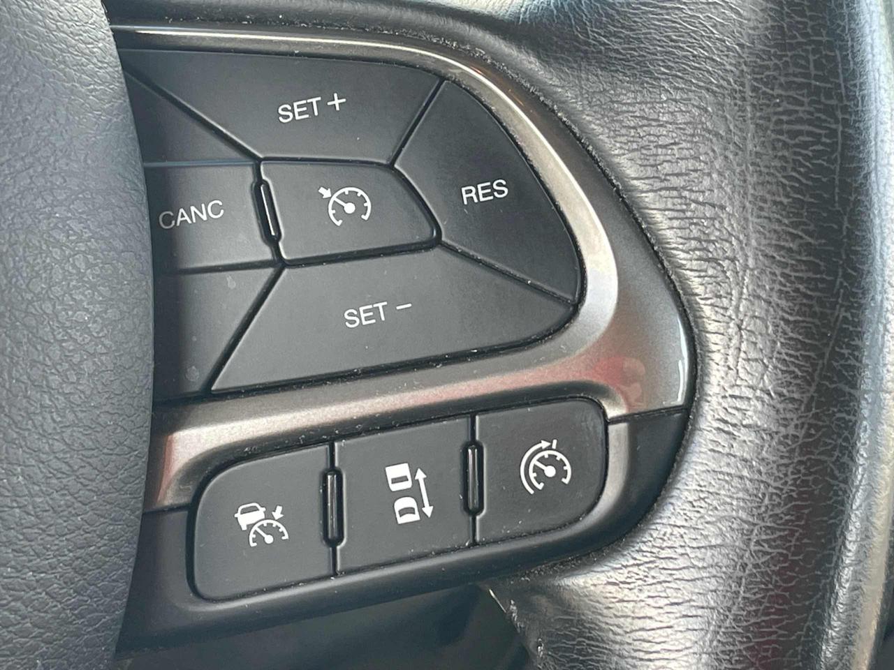 JEEP Renegade 1.3 T4 DDCT Limited - 24