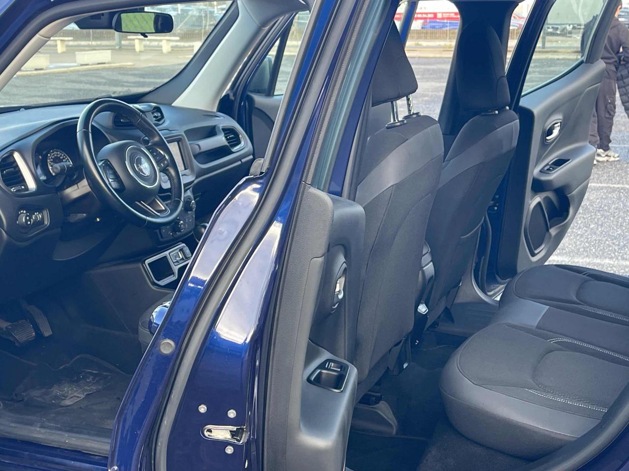 JEEP Renegade 1.3 T4 DDCT Limited - 31