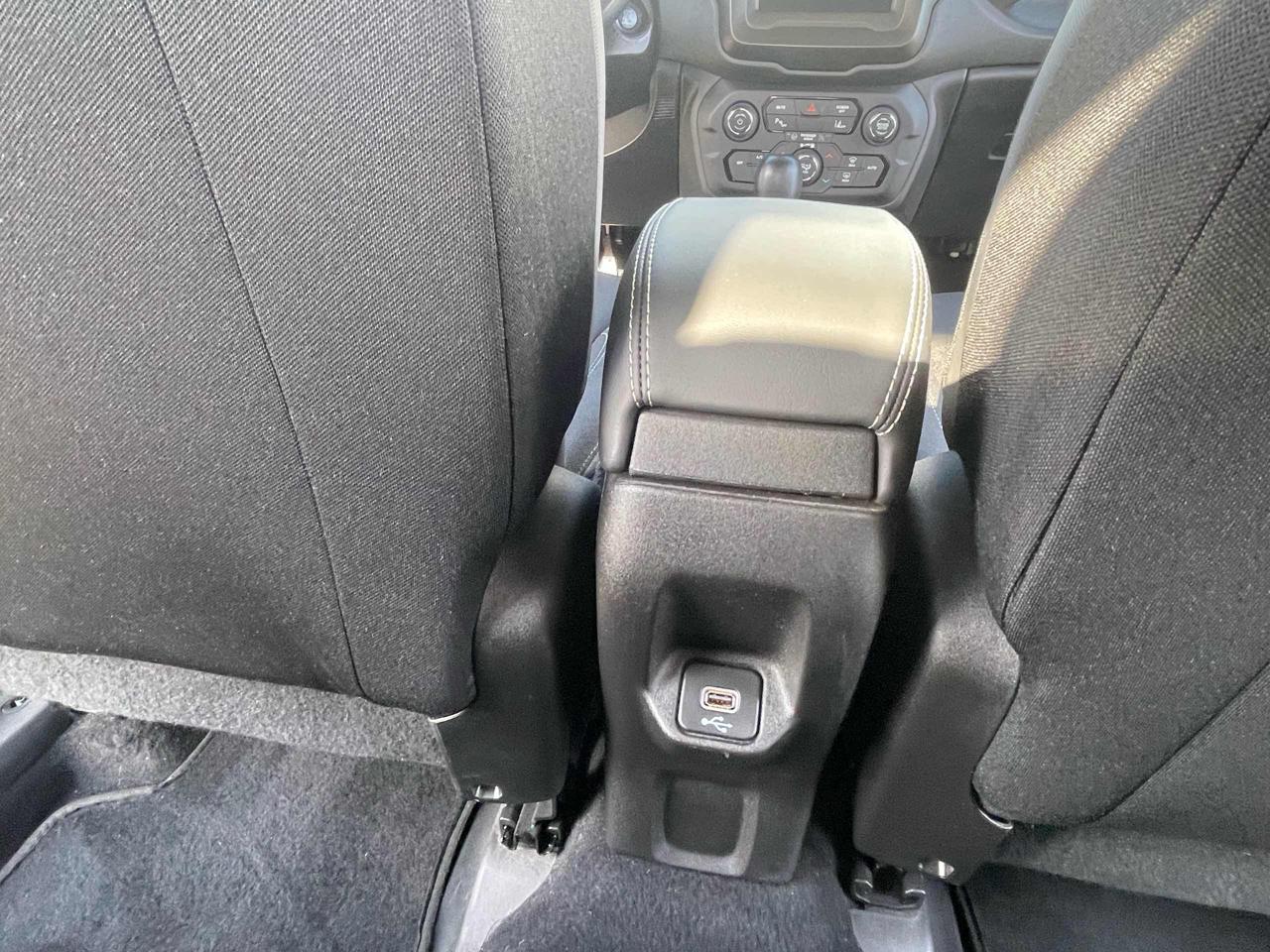 JEEP Renegade 1.3 T4 DDCT Limited - 21