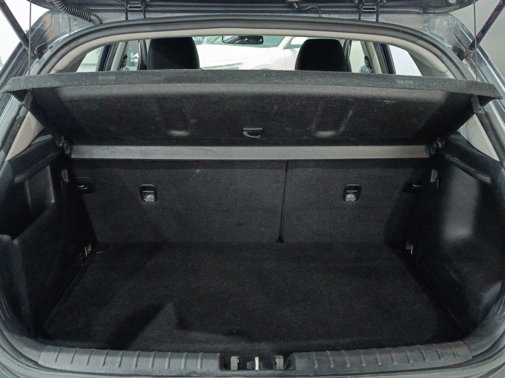 KIA Stonic 1.6 CRDi 115 CV Style - 12