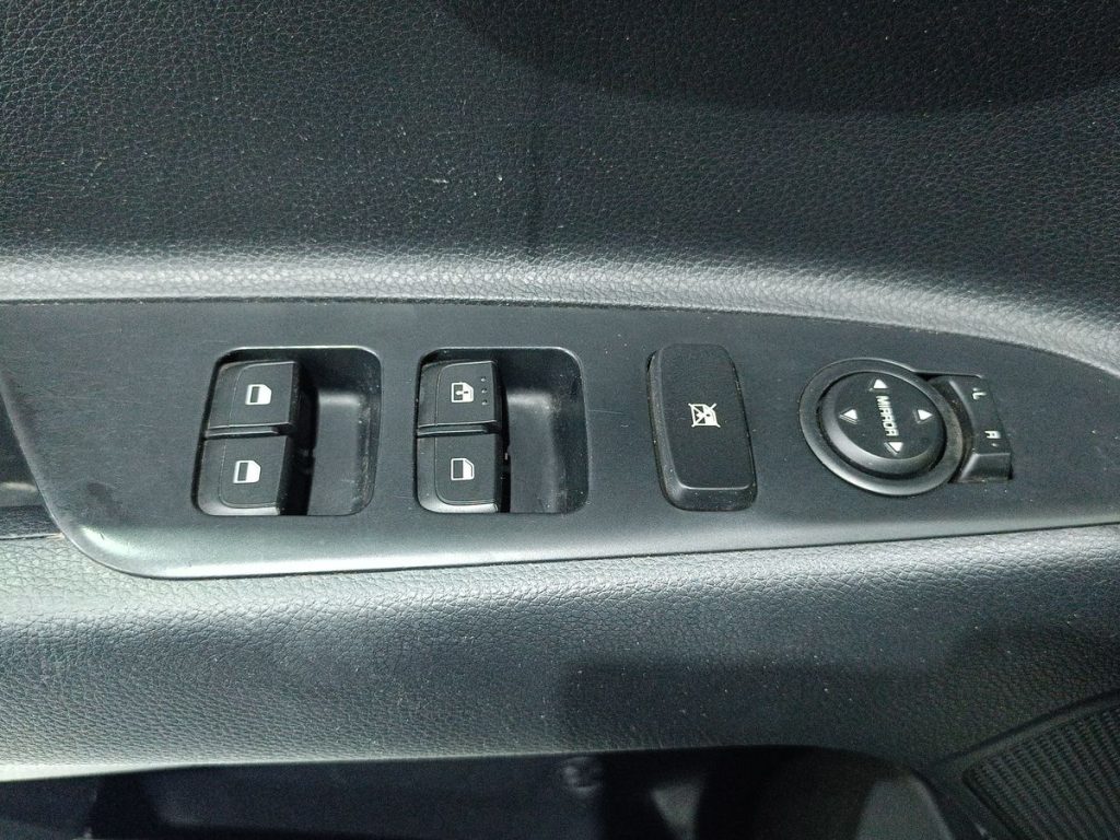 KIA Stonic 1.6 CRDi 115 CV Style - 21