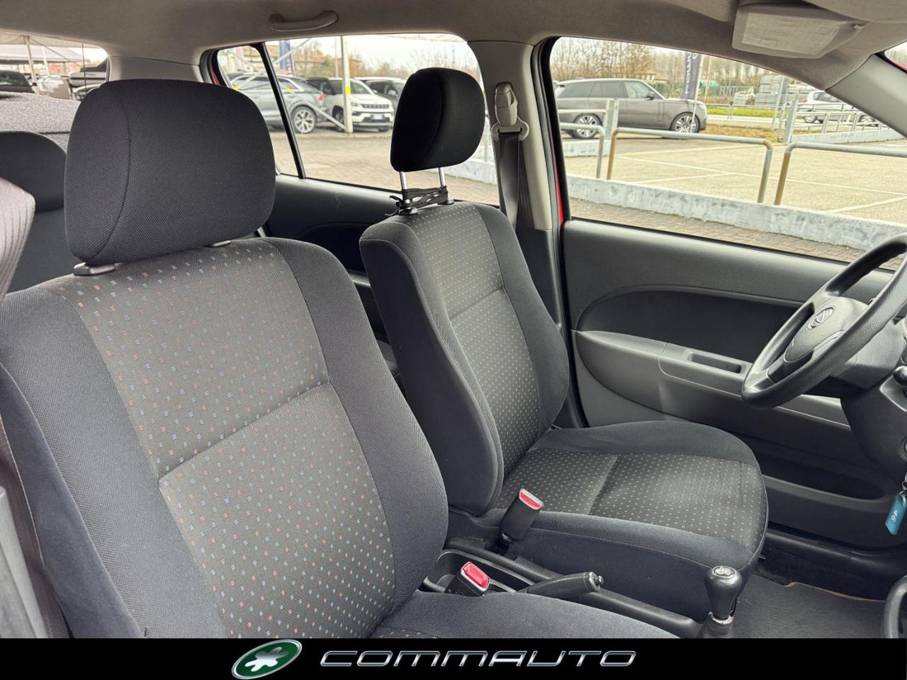 DAIHATSU Sirion 1.0 Hiro - 20