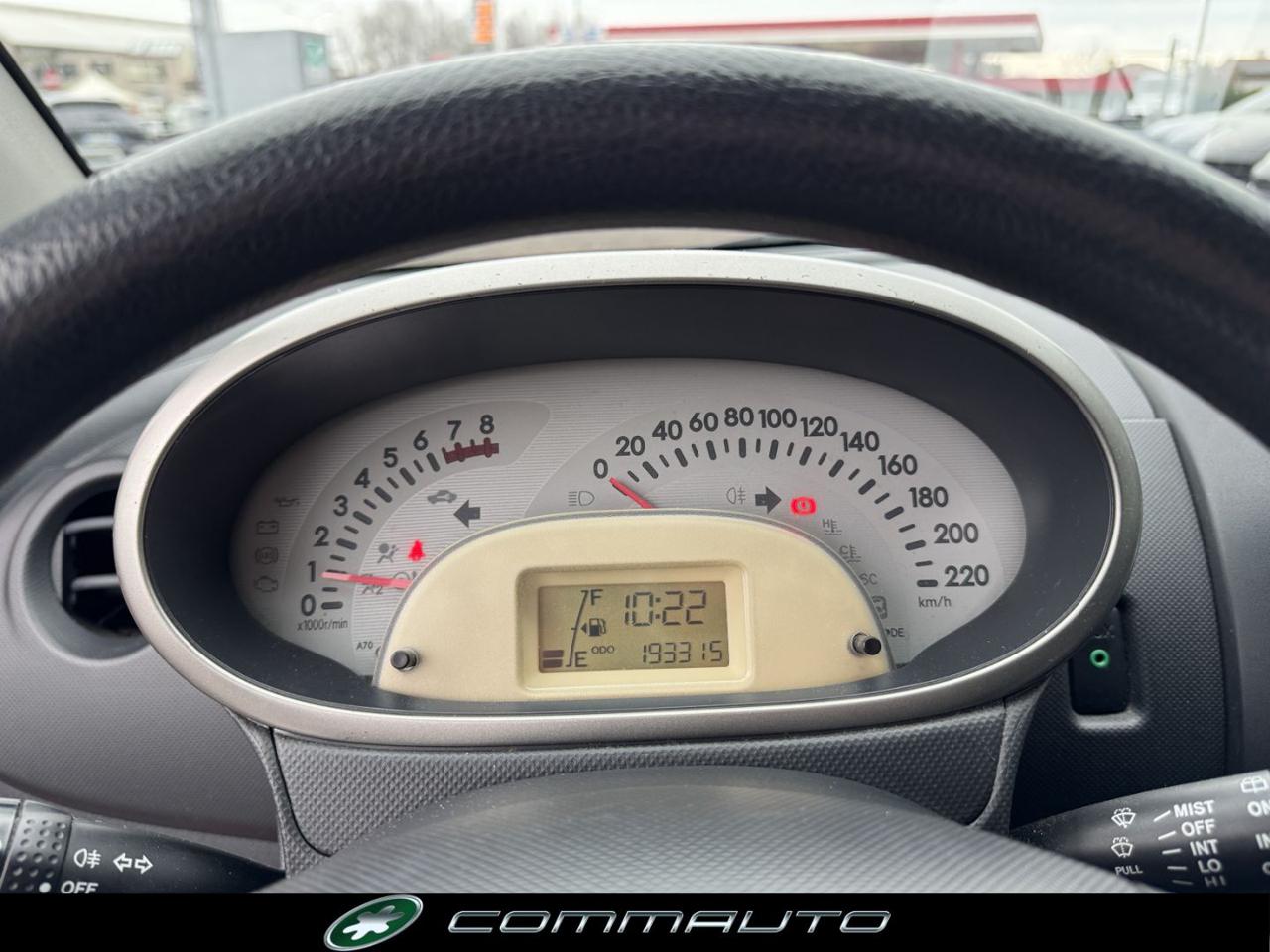 DAIHATSU Sirion 1.0 Hiro - 13